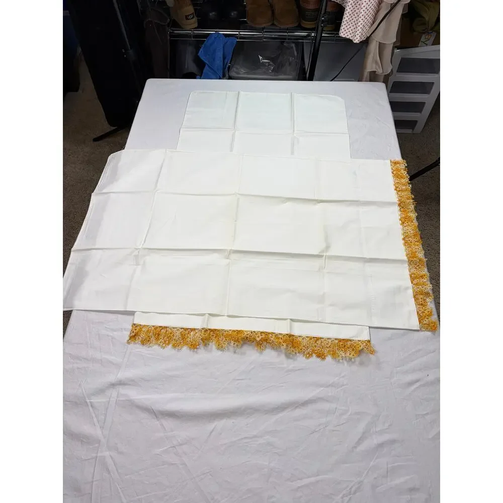 VTG 2 orange ombre crochet decorative edge pillowcases. standard size